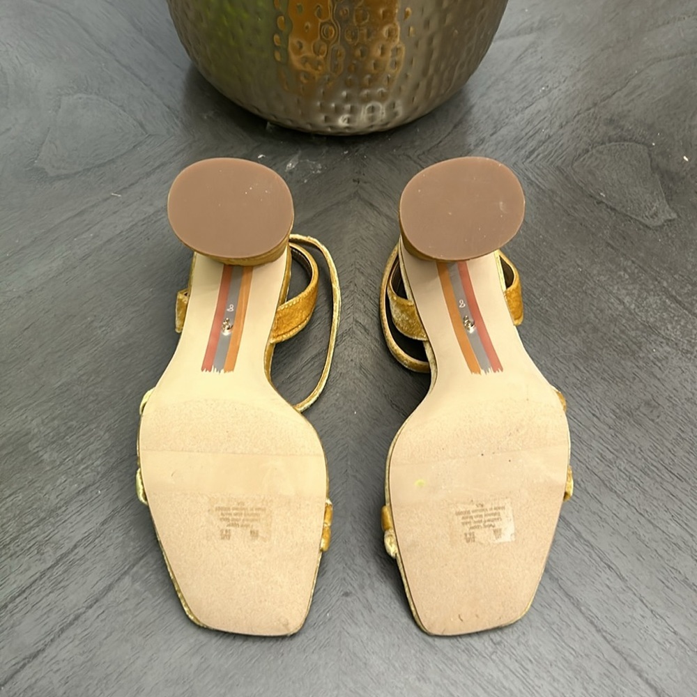 Sam Edelman Sandals Womens Kia Velvet Heel Saffron - Picture 3 of 6